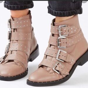 NEW Topshop Amelia Leather Studded Moto Buckle Combat Booties in Tan, Size 9.5.